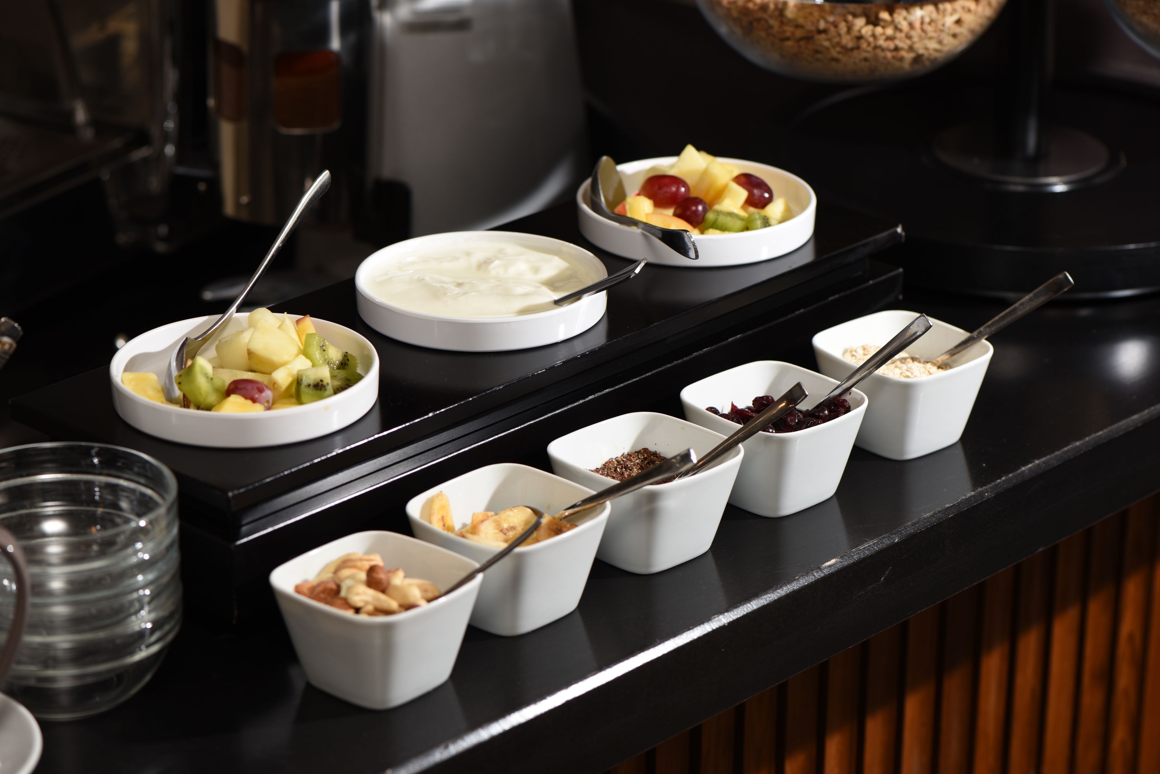daily continental breakfast (eur 12 per person)