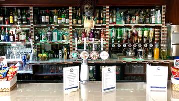 2 bars/lounges, poolside bar
