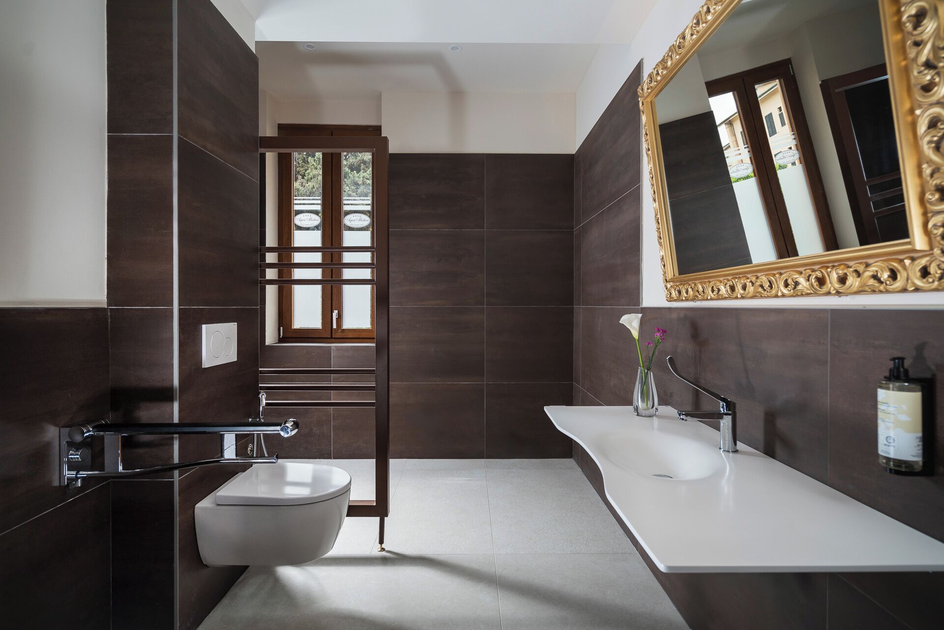 deluxe suite with jacuzzi | bathroom | hair dryer, bidet, towels, soap