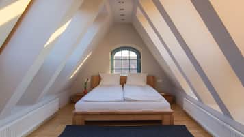 Minibar, individually decorated, soundproofing, free cots/infant beds