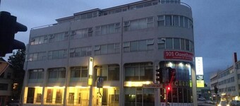 101 Guesthouse Hotel