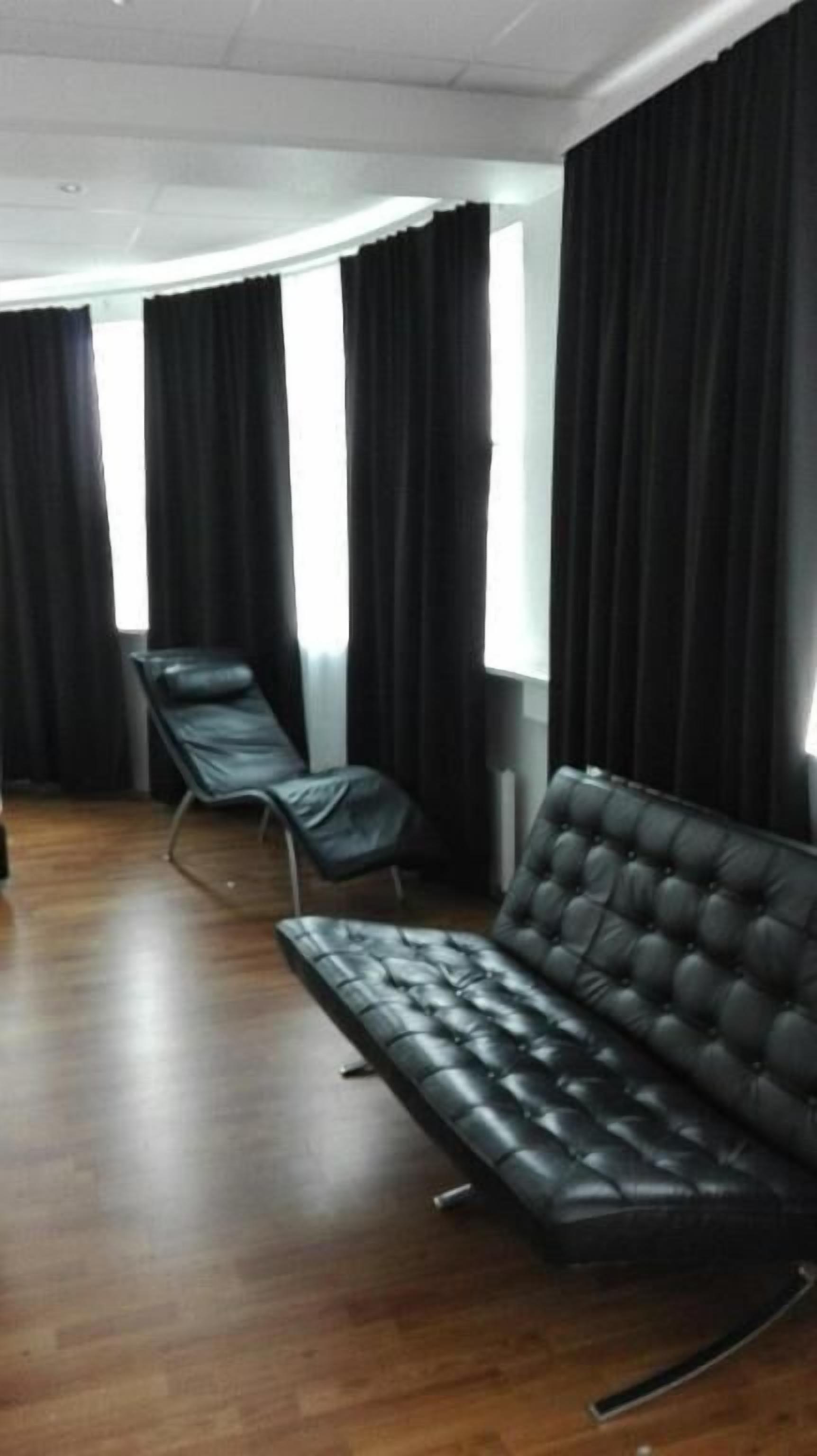 101 Guesthouse Hotel