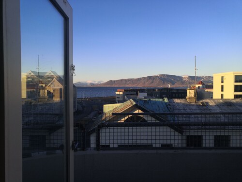 101 Guesthouse Hotel