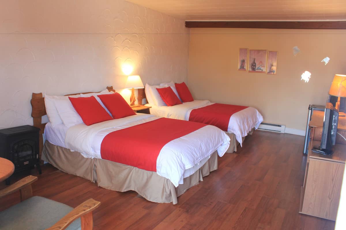 Standard Room, 2 Double Beds | Minibar, desk, soundproofing, free WiFi