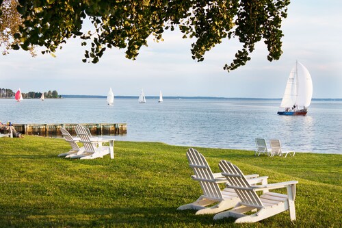 Sandaway Suites & Beach