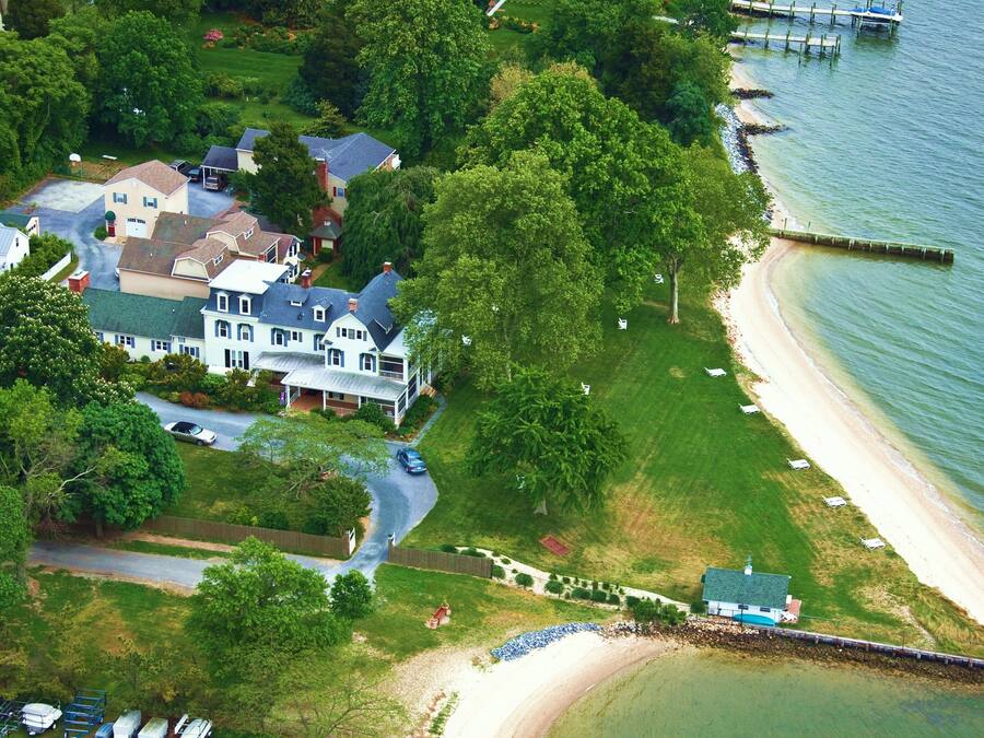 Private beach, sun loungers, kayaking, fishing