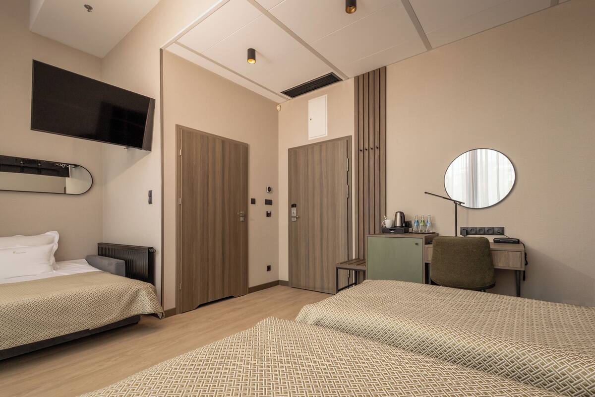 Habitación triple | Sábanas de algodón egipcio y ropa de cama de alta calidad