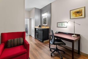Suite, 1 Bedroom, Non Smoking | Desk, laptop workspace, blackout drapes, soundproofing - Country Inn & Suites by Radisson, Bowling Green, KY (Bowling Green)