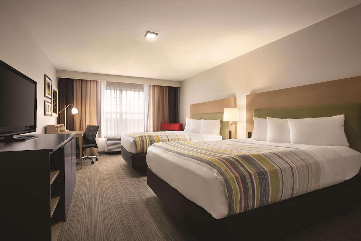 1 bedroom, down comforters, individually decorated