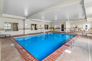 Indoor pool - Country Inn & Suites by Radisson, Bowling Green, KY (Bowling Green)