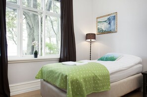 Standard Double or Twin Room - Skolabru Guesthouse (Reykjavik)