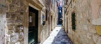 Villa Flores - Apartments