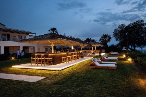 Maravel Star Art Hotel