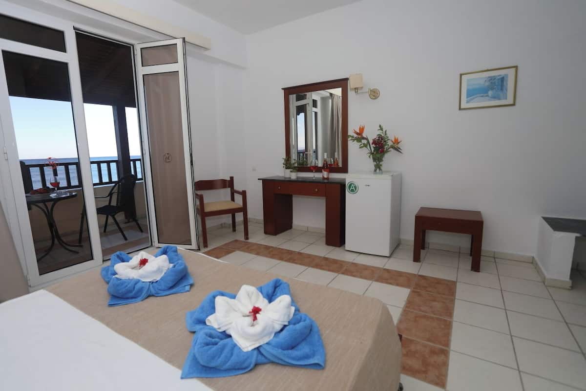 Economy Double Room Sea View