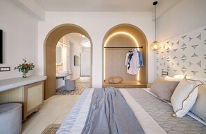 Kamar Quadruple Ekonomi | Seprai premium, brankas, setrika/meja setrika, dan Wi-Fi gratis