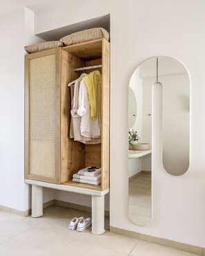 Kamar Double Superior | Seprai premium, brankas, setrika/meja setrika, dan Wi-Fi gratis