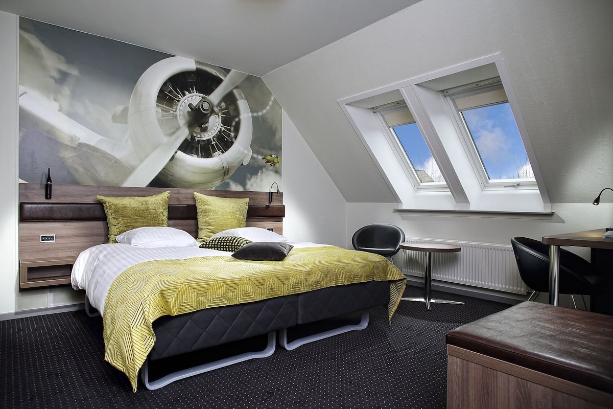 Garden Room Top Floor | Minibar, skrivbord, mörkläggningsgardiner och gratis wi-fi