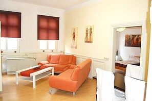 Free cribs/infant beds, rollaway beds, free WiFi - Hermann's Neue Post (Calw)