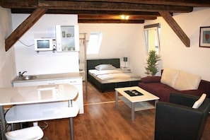 Cunas gratuitas, camas plegables/adicionales y wifi gratis