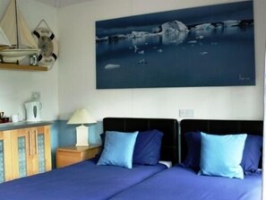 TvÄbÀddsrum - eget badrum | 1 sovrum