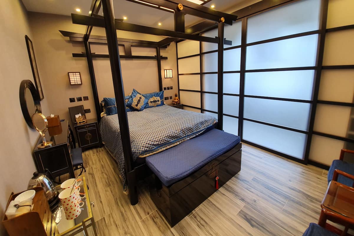 Deluxe tweepersoonskamer, en-suite badkamer (Samurai) | Geluiddichte muren, een strijkplank/strijkijzer, wifi