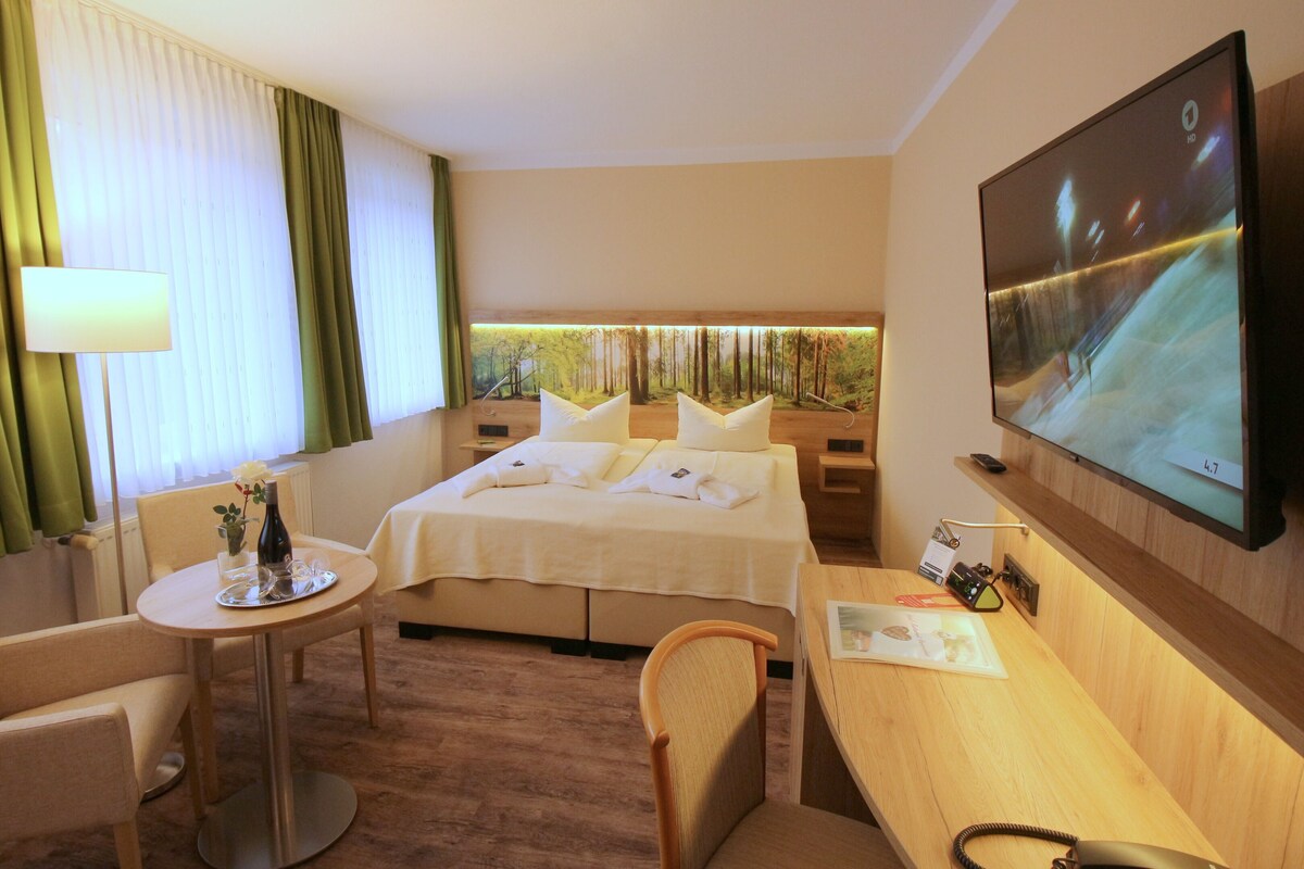 Blackout curtains, free WiFi, bed sheets