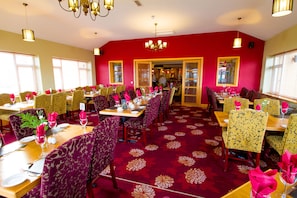 Daily English breakfast for a fee - Curran Court Hotel (Larne)