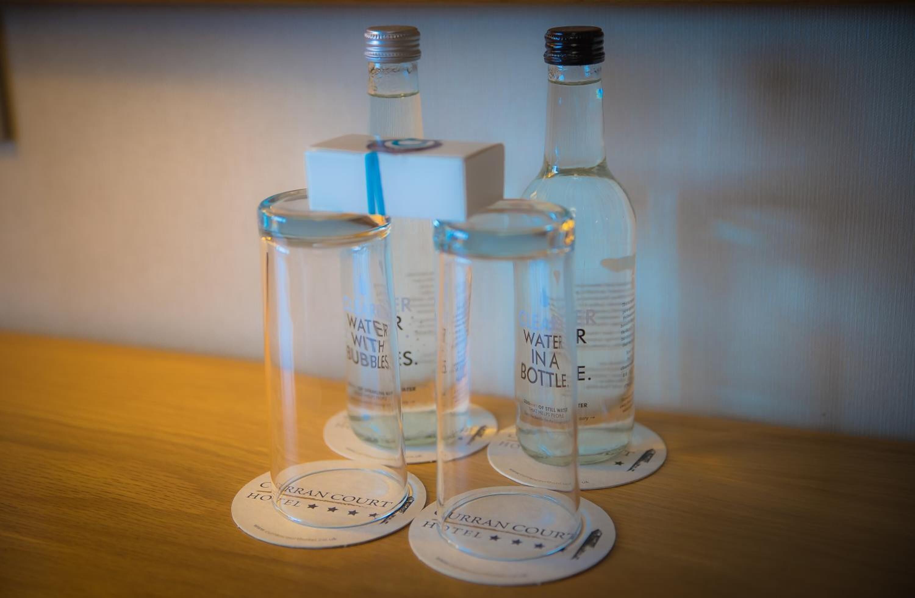 shower, hydromassage showerhead, free toiletries, hair dryer