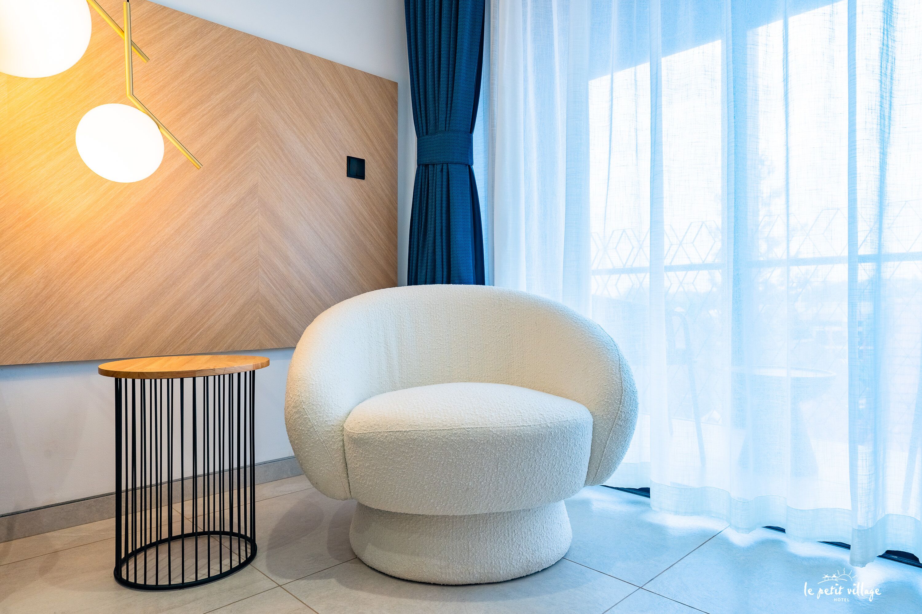 1 bedroom, premium bedding, down duvets, free minibar