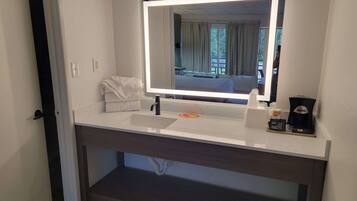 Desk, iron/ironing board, free WiFi, bed sheets