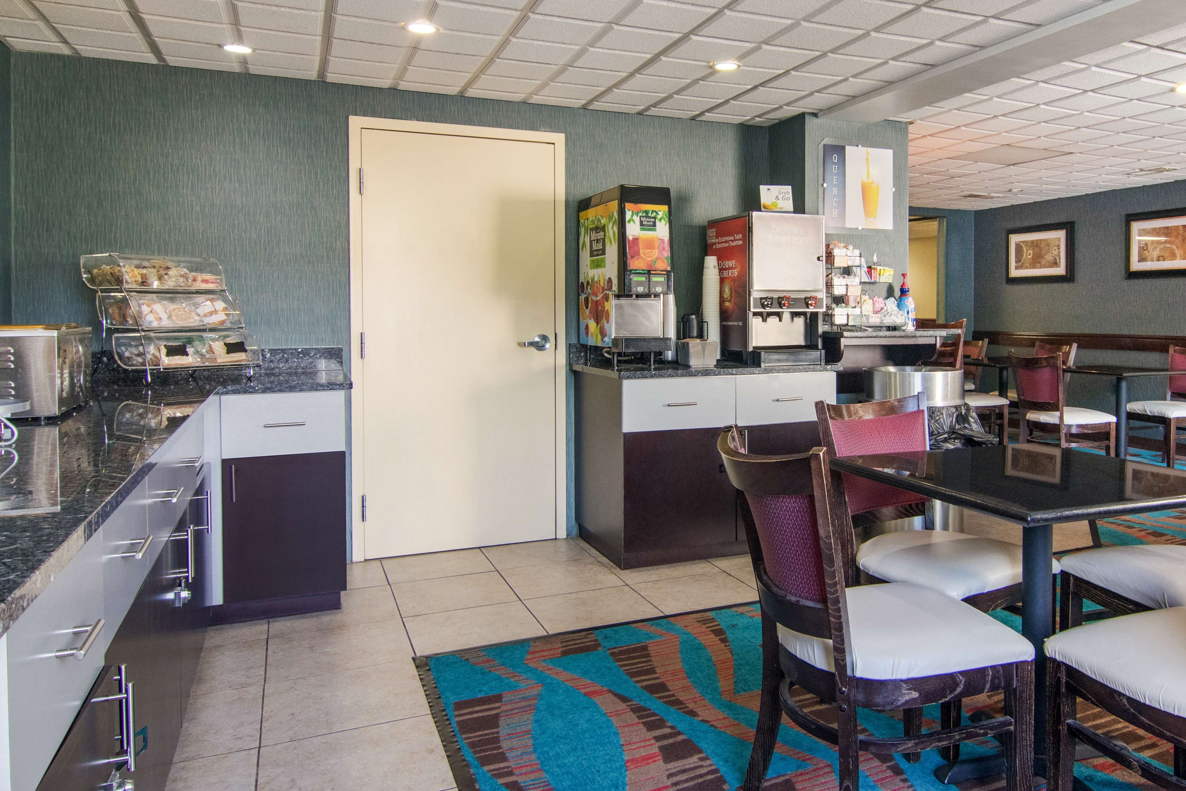 free daily on-the-go breakfast