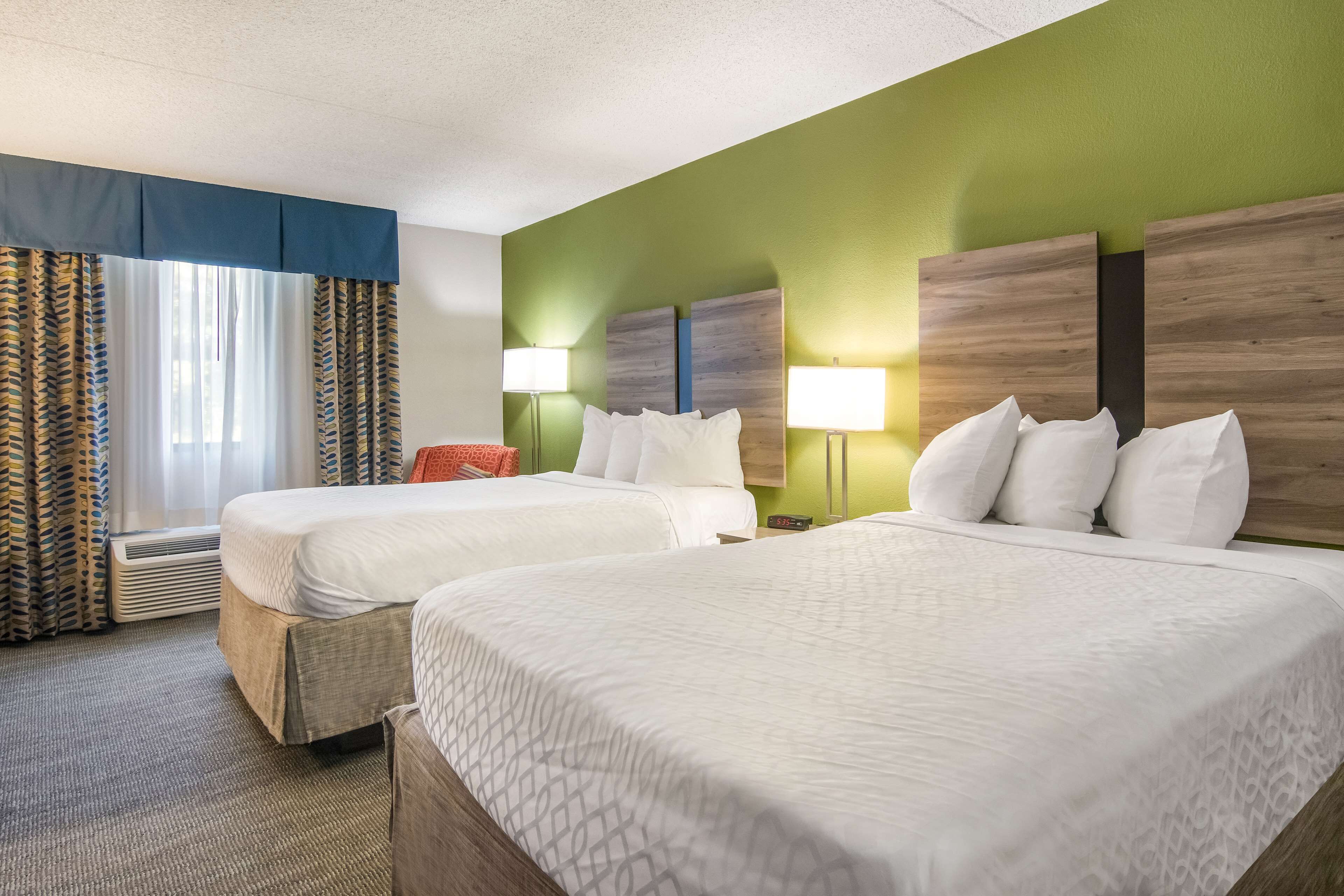 1 bedroom, in-room safe, iron/ironing board, free cots/infant beds