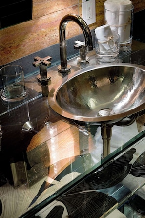 Rainfall showerhead, designer toiletries, hair dryer, bathrobes