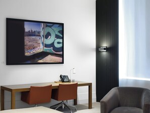 Premier Suite, 2 Bedrooms | Living area | Flat-screen TV, iPod dock, pay movies - ANDAZ 5TH AVENUE, BY HYATT (New York)