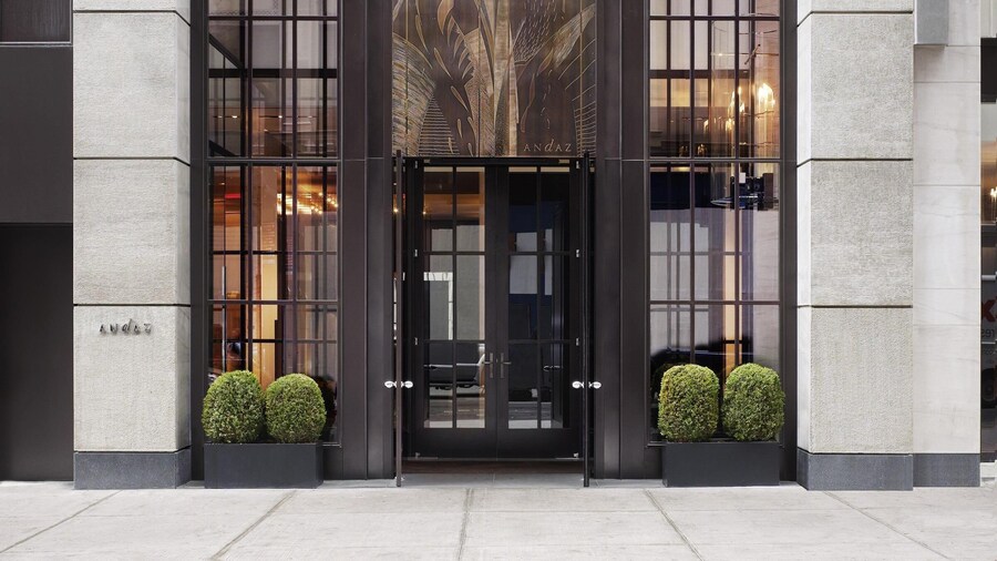 ANDAZ 5TH AVENUE, BY HYATT