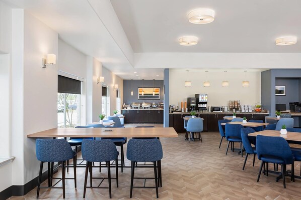 Free daily buffet breakfast - Sleep Inn & Suites Round Rock - Austin North (Round Rock)