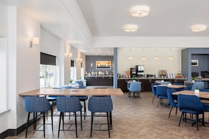 Petit déjeuner buffet compris tous les jours