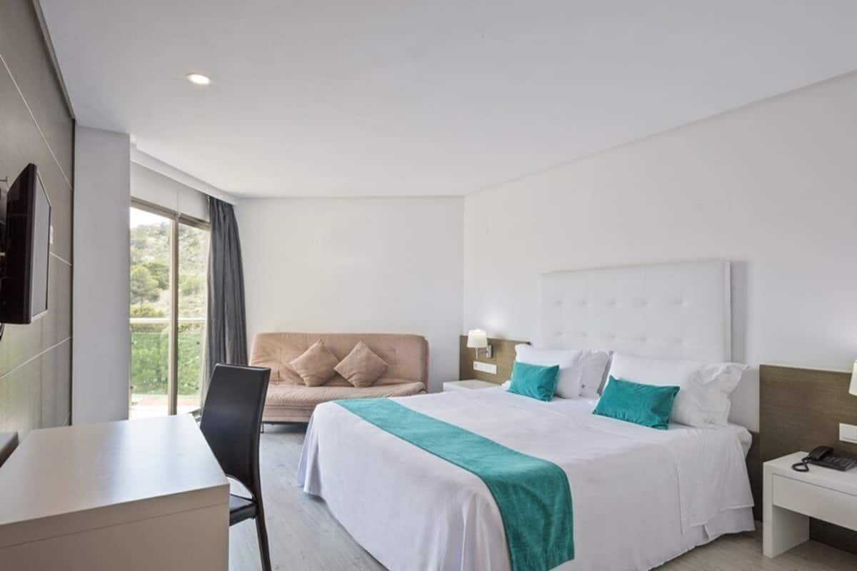 1 phòng ngủ, minibar, két bảo mật tại phòng, bàn