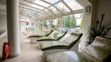 Indoor pool, pool loungers