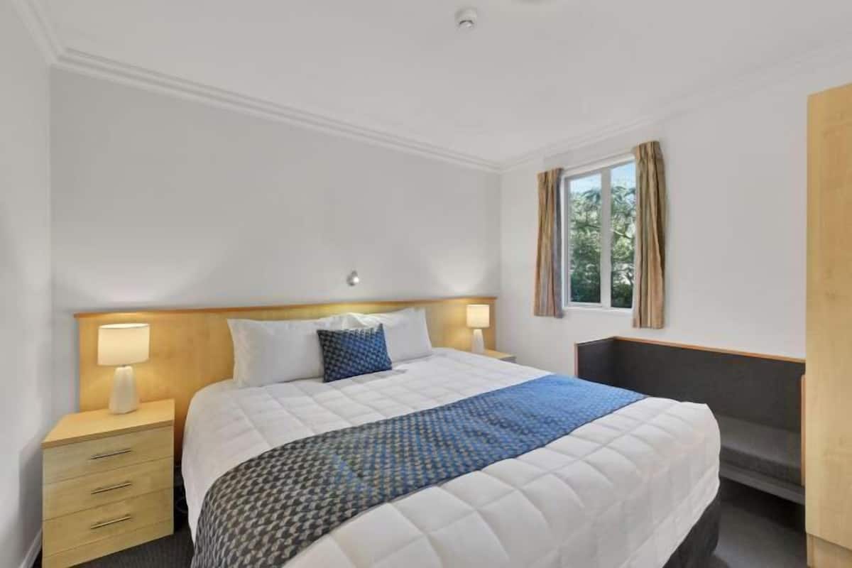 1 bedroom, desk, soundproofing, iron/ironing board
