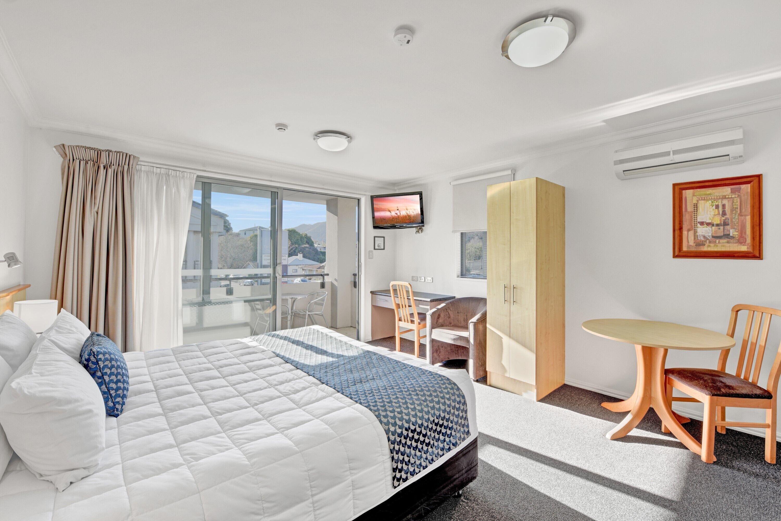 1 bedroom, desk, soundproofing, iron/ironing board