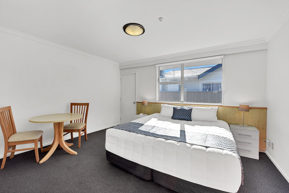 1 bedroom, desk, soundproofing, iron/ironing board