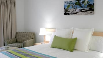 Minibar, desk, iron/ironing board, cots/infant beds