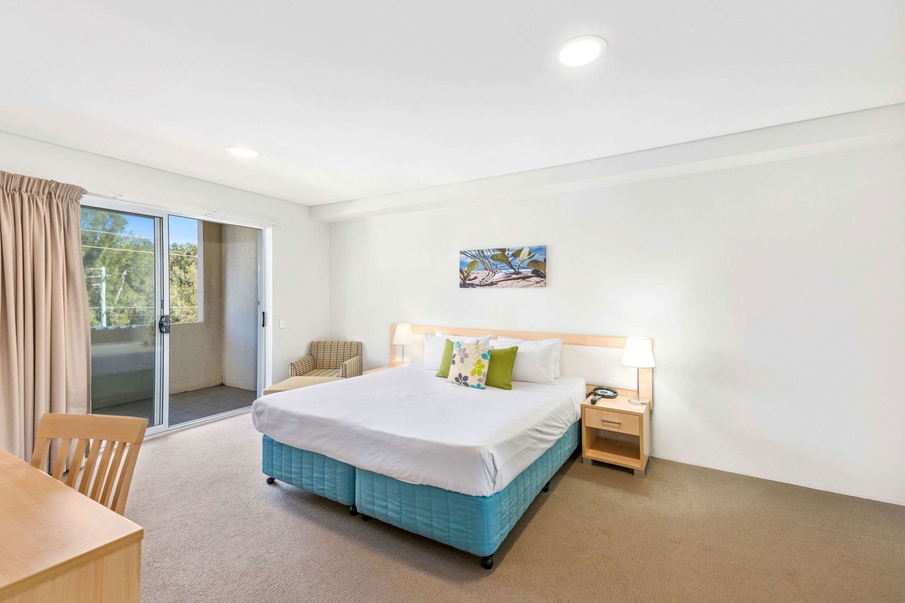 Minibar, desk, iron/ironing board, cots/infant beds