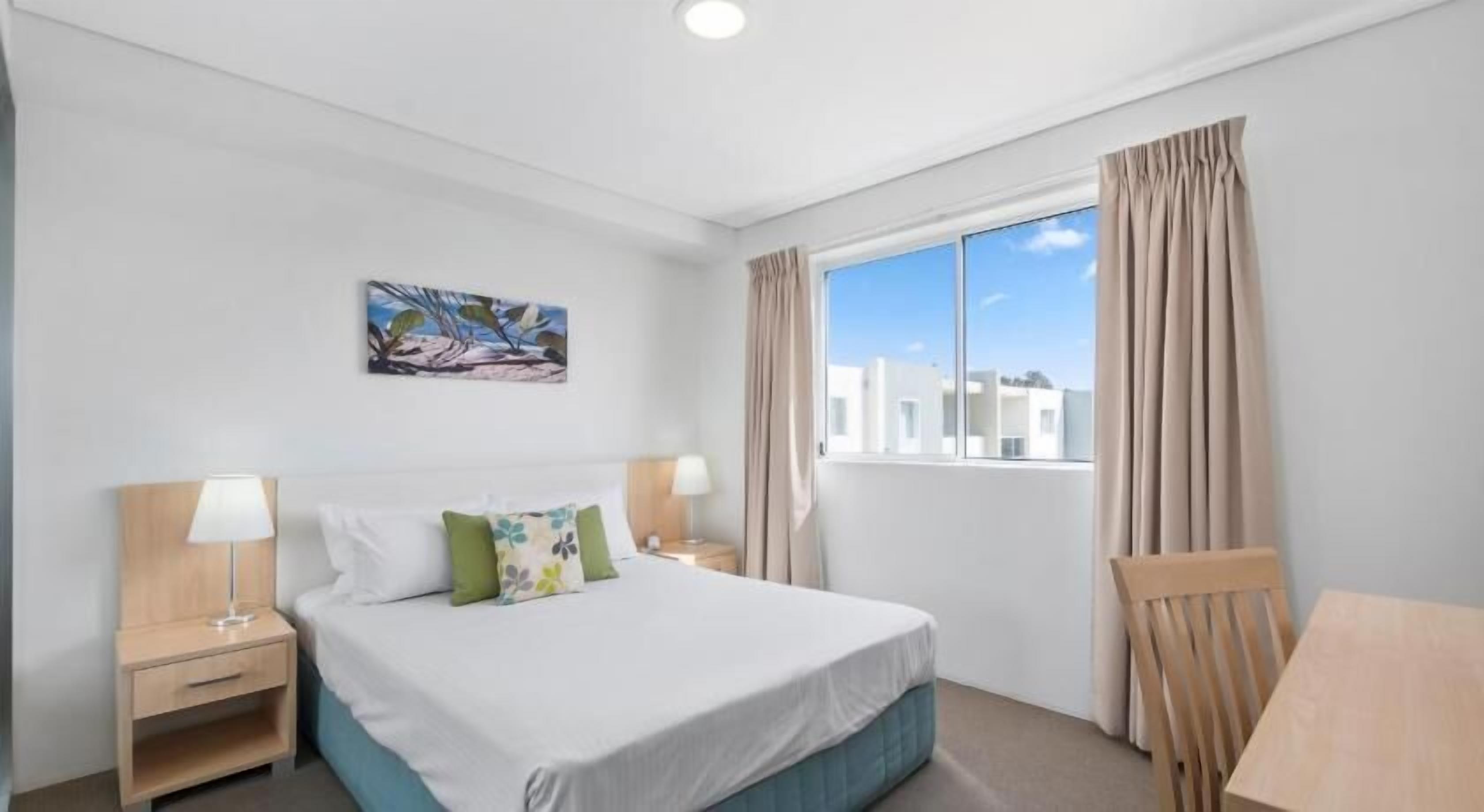 Minibar, desk, iron/ironing board, cots/infant beds