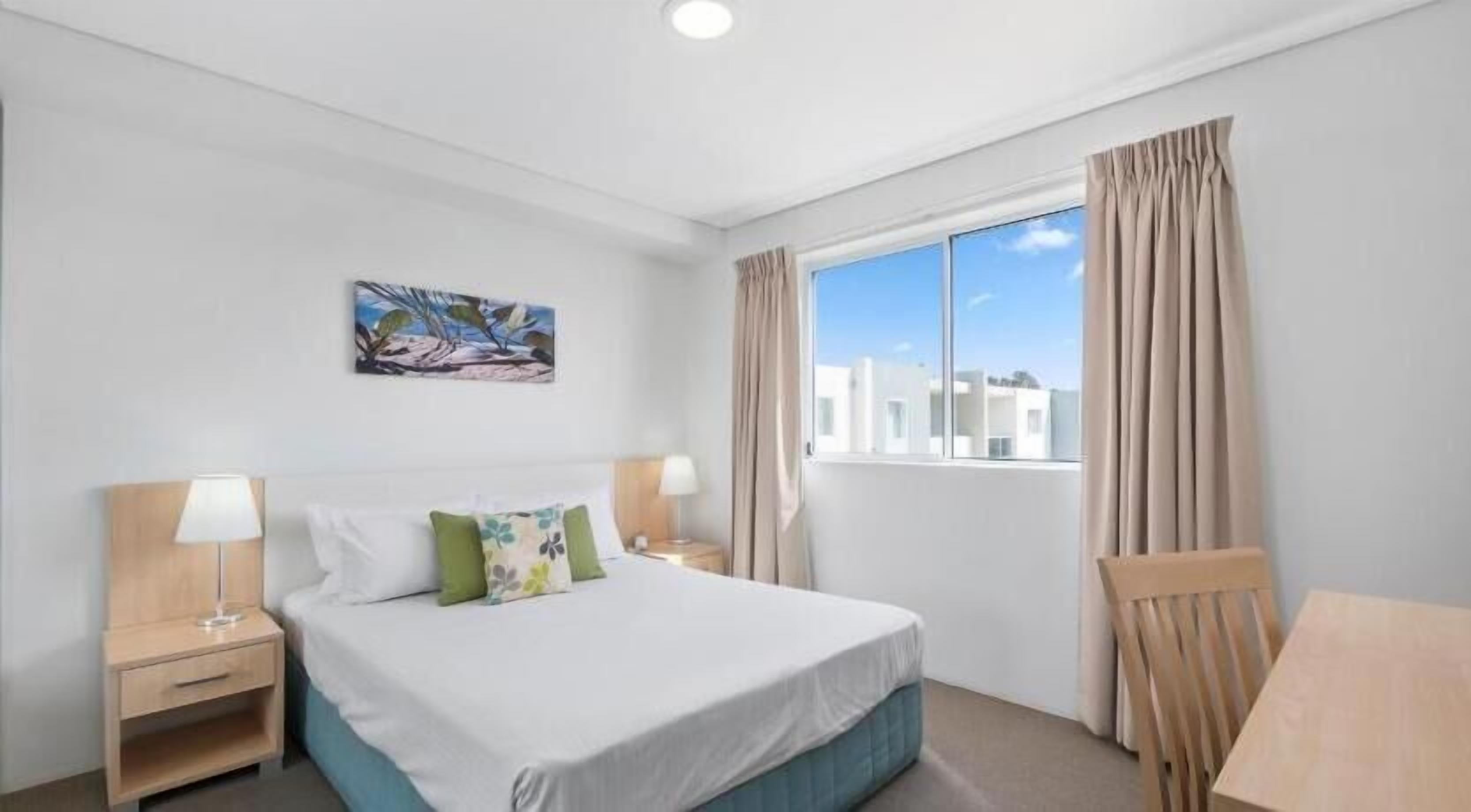 Minibar, desk, iron/ironing board, cots/infant beds