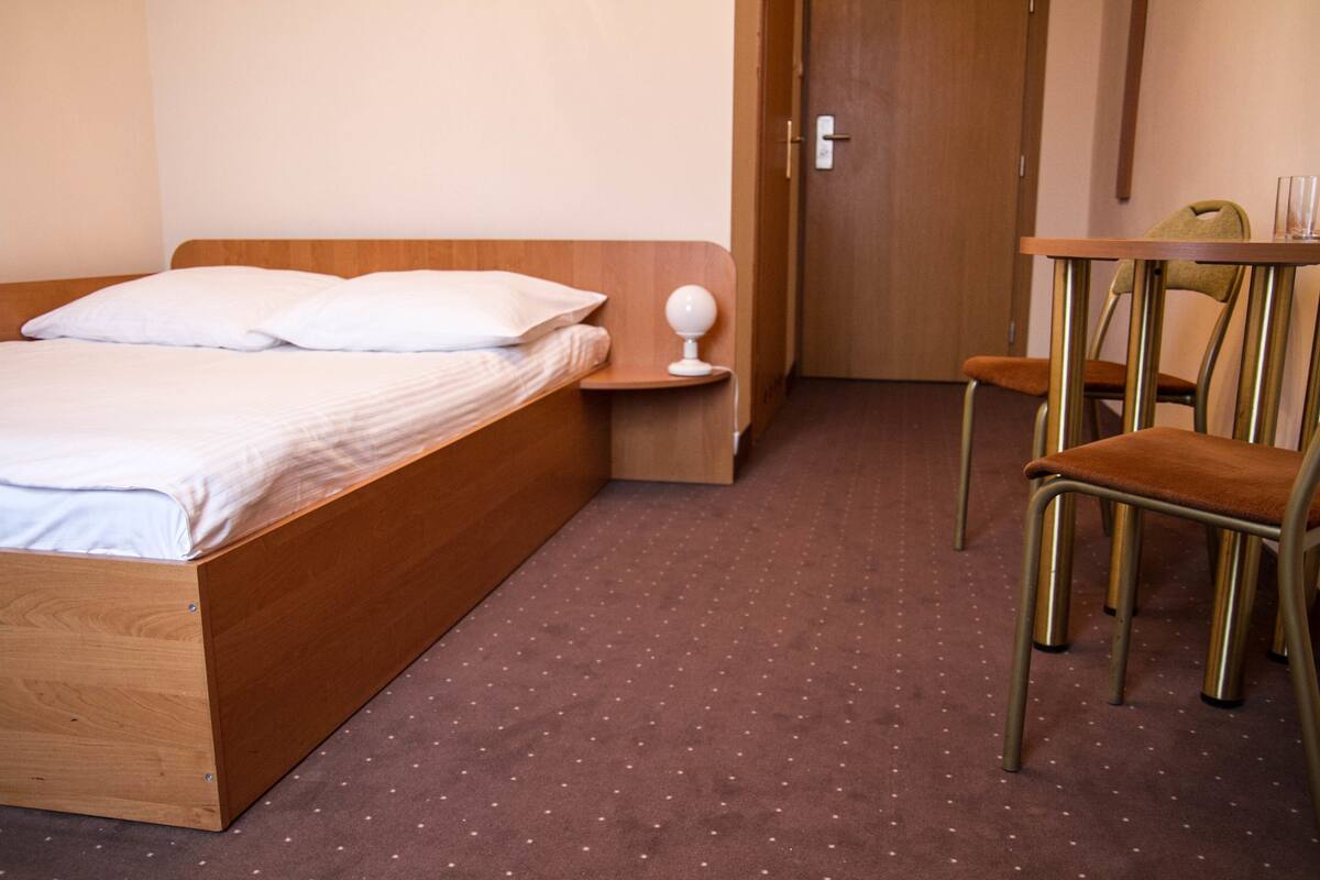 Economy Single Room, Private Bathroom | WiFi (free), bed sheets