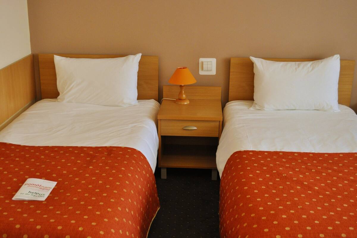 Premium bedding, desk, iron/ironing board (on request)