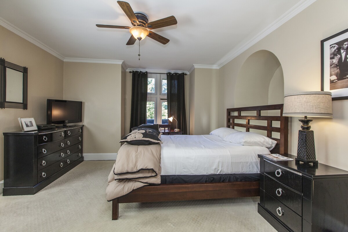Suite - 1 queensize-seng