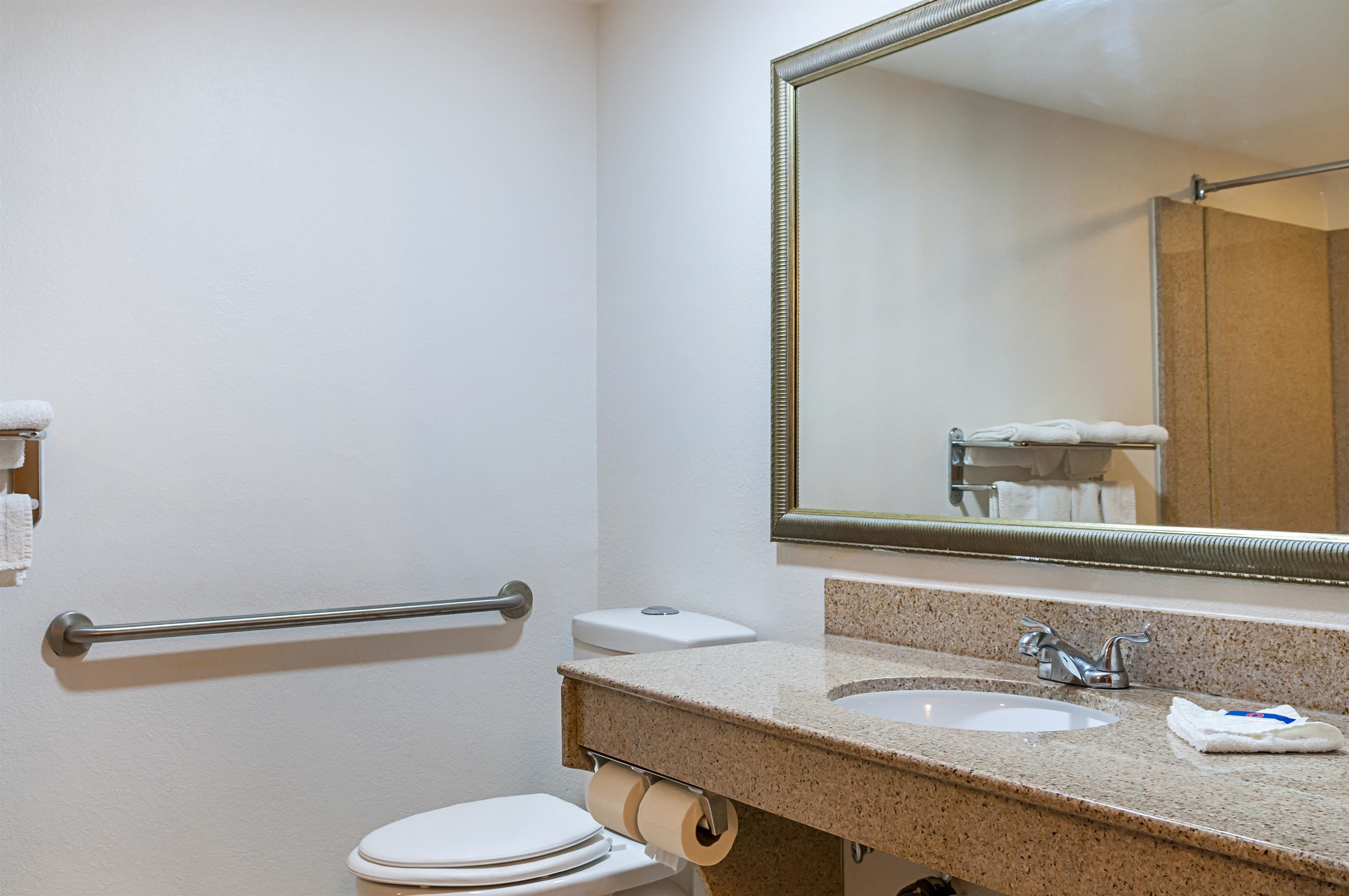 Combinazione doccia/vasca, set di cortesia gratuito, asciugamani